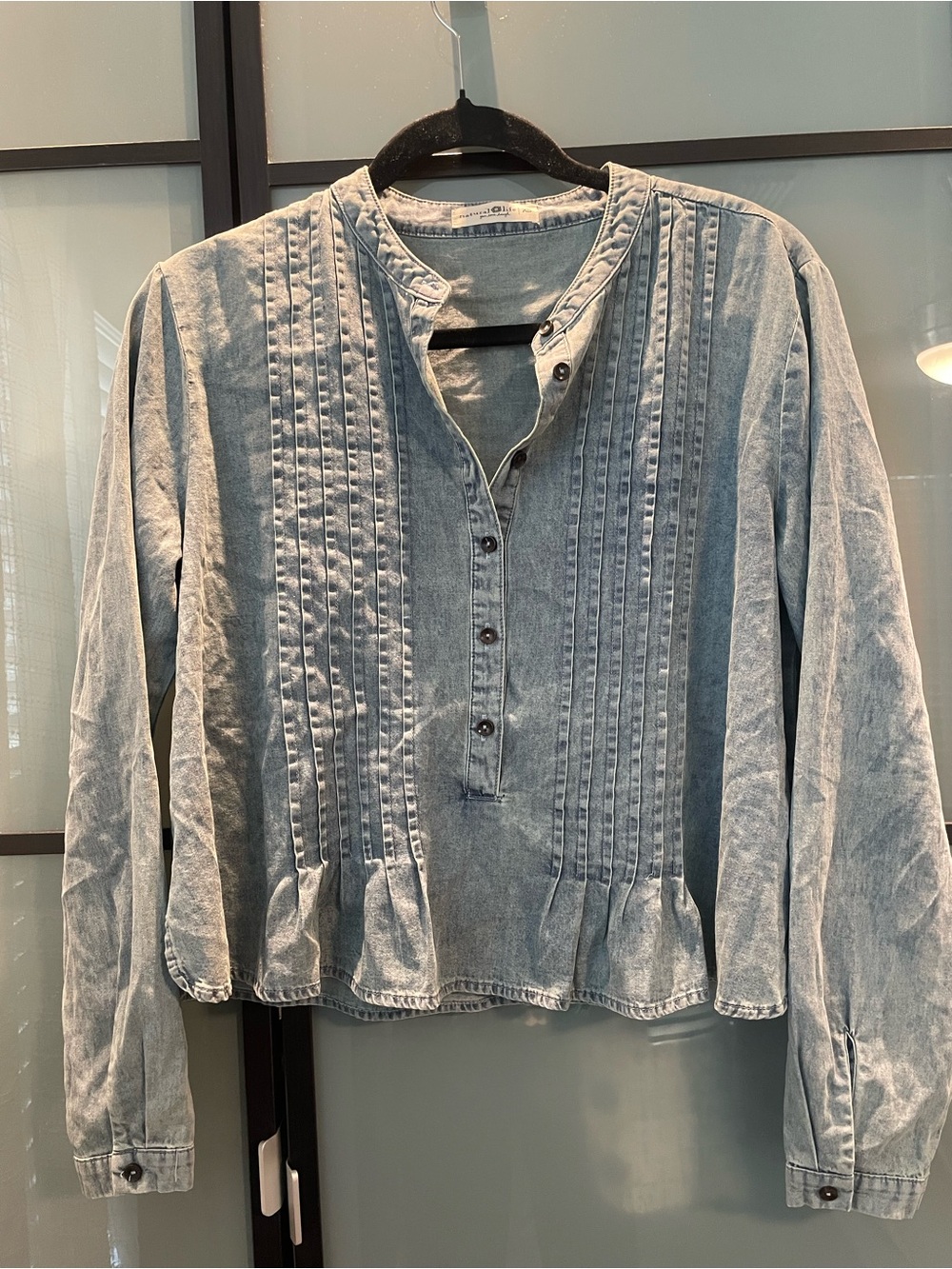 Make An Offer✌️ NATURAL LIFE Light Wash Denim Pintuck Peplum Button-Down Top